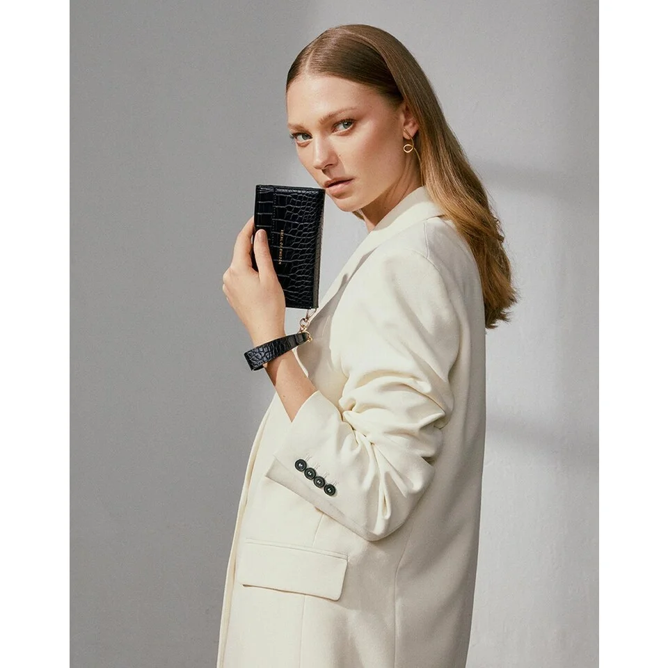 Ideal of Sweden Signature Clutch iPhone 8/7/6/6s Jet Black Croco